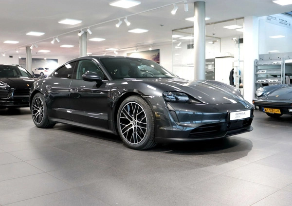 Porsche Taycan cena 409000 przebieg: 15000, rok produkcji 2023 z Katowice małe 326